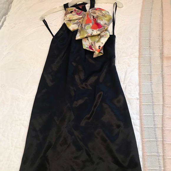 TED BAKER HALTER DRESS XS (model is a 0-2) - Picture 2 of 16